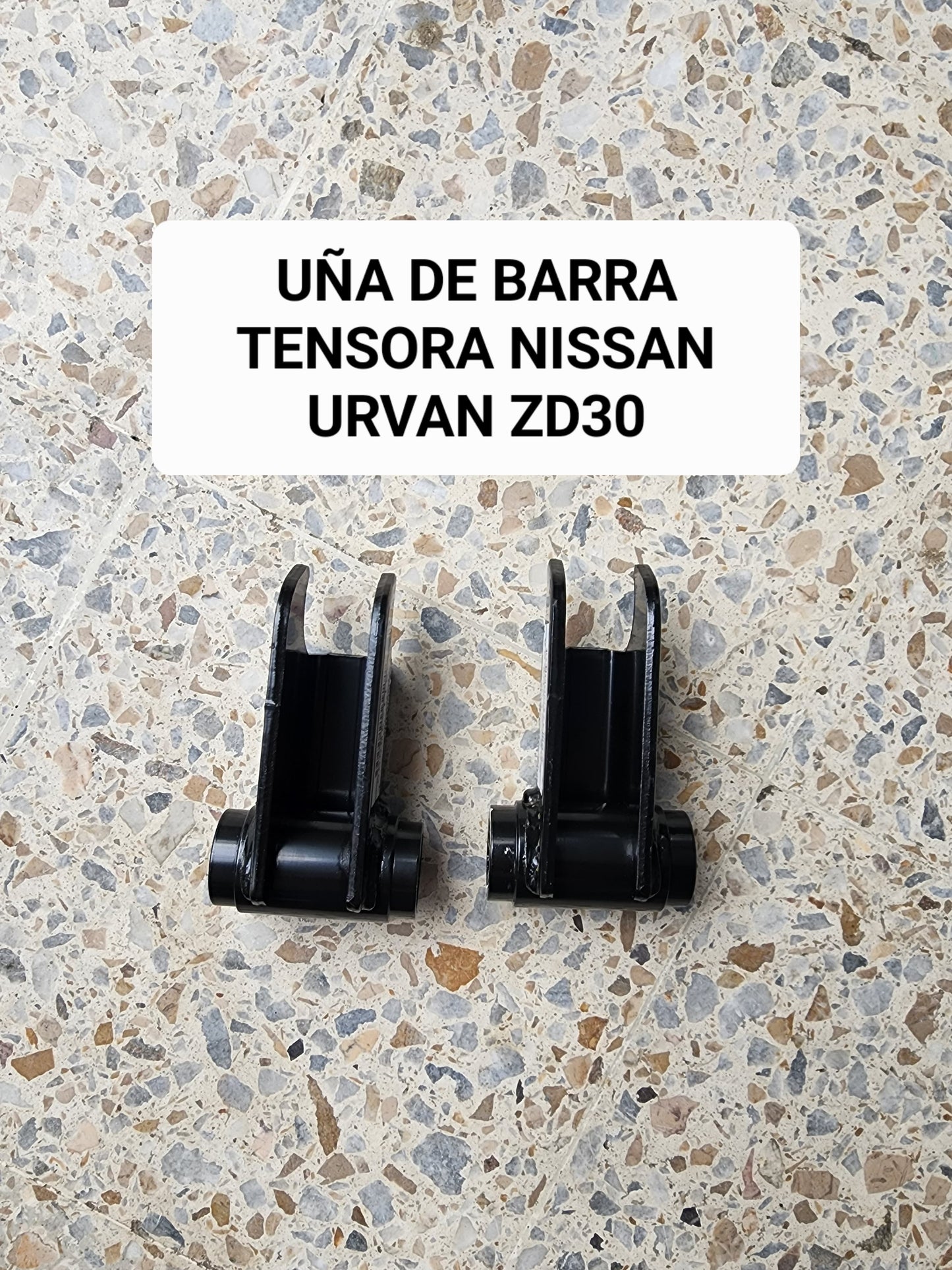 Uña de barra tensora Nissan Urvan ZD30